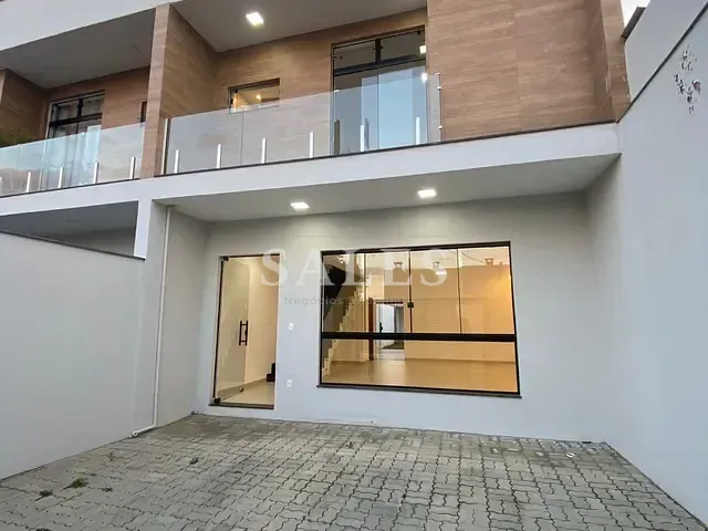 Casa com 180m² 3 quartos e 4 banheiros, para alugar, no bairro Aeroporto em Juiz de Fora