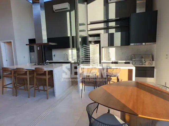 Casa com 519m² 4 quartos e 1 banheiro, à venda, no bairro Vila Aviaçao em Bauru
