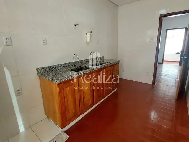 Casa 4 quartos e 3 banheiros, para alugar, no bairro Pontal em Ilhéus