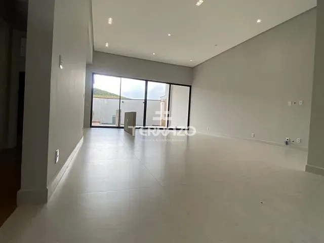 Casa com 342m² 3 quartos e 5 banheiros, à venda, no bairro Jardim Belvedere/ Alvorada em Volta Redonda