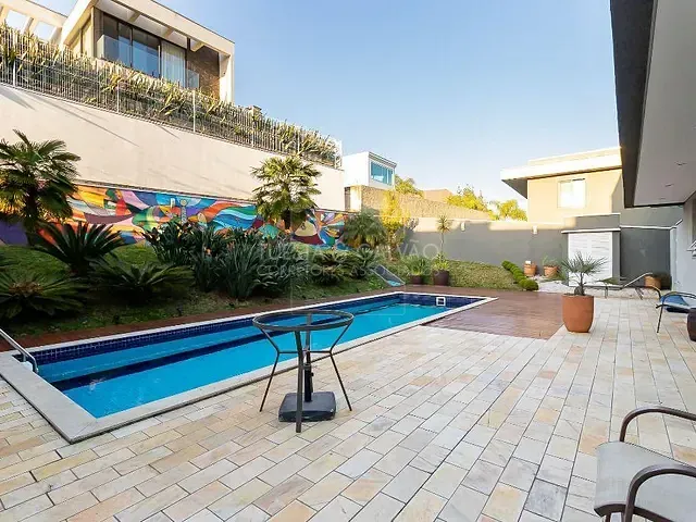 Casa com 500m² 6 quartos e 6 banheiros, à venda, no bairro Alphaville Graciosa em Pinhais