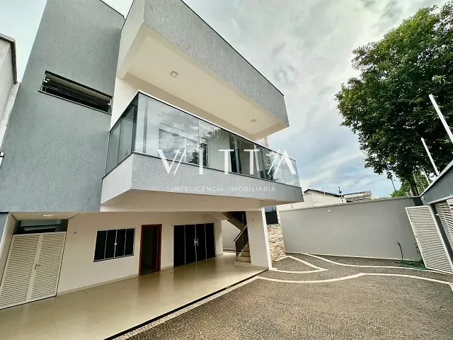 Casa com 360m² 5 quartos e 3 banheiros, à venda, no bairro Plano Diretor Norte em Palmas