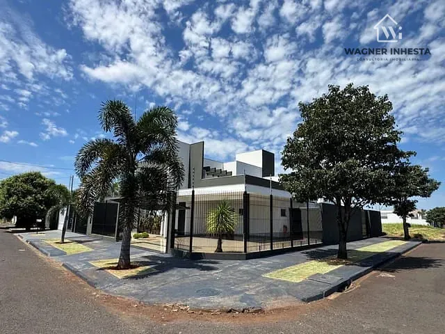 Casa com 449m² 3 quartos e 3 banheiros, à venda, no bairro Jardim Oriental em Maringá