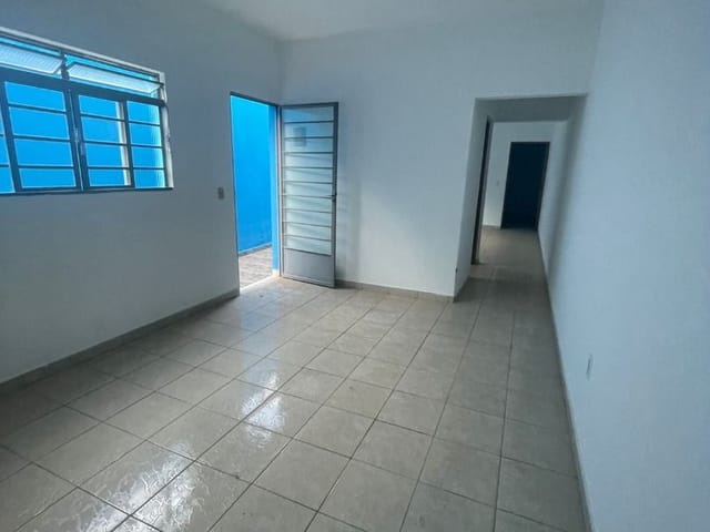 Casa 2 quartos e 1 banheiro, à venda, no bairro Nossa Senhora Aparecida em Cambuí