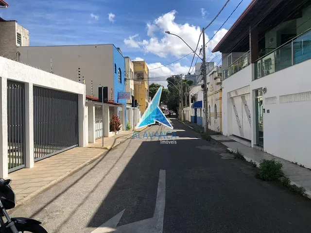 Casa com 147m² 1 quarto e 1 banheiro, à venda, no bairro Centro em Governador Valadares