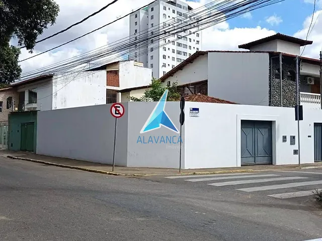 Casa com 147m² 1 quarto e 1 banheiro, à venda, no bairro Centro em Governador Valadares