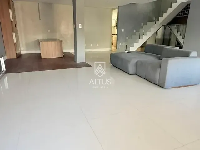 Casa 3 quartos e 1 banheiro, à venda, no bairro Pituaçu em Salvador