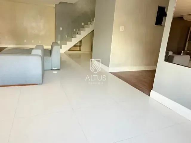 Casa 3 quartos e 1 banheiro, à venda, no bairro Pituaçu em Salvador