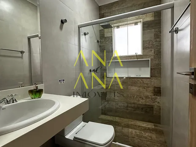Casa com 450m² 3 quartos e 5 banheiros, à venda, no bairro Condomínio Villa Real de Bragança em Bragança Paulista