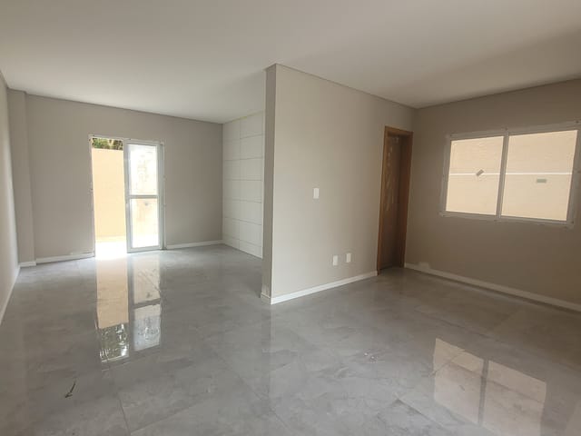 Casa com 126m² 3 quartos e 3 banheiros, à venda, no bairro Jardim Carvalho em Ponta Grossa