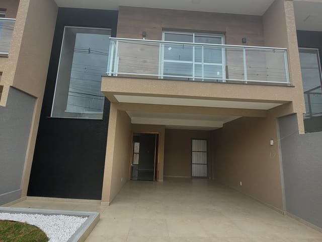 Casa com 126m² 3 quartos e 3 banheiros, à venda, no bairro Jardim Carvalho em Ponta Grossa