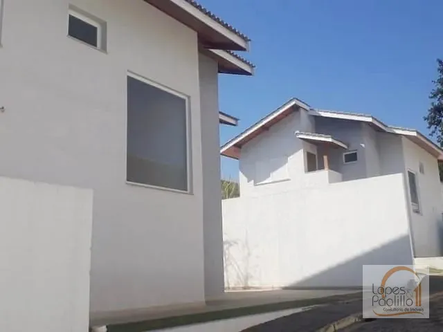 Casa com 200m² 3 quartos e 2 banheiros, à venda, no bairro Jardim Estância Brasil em Atibaia