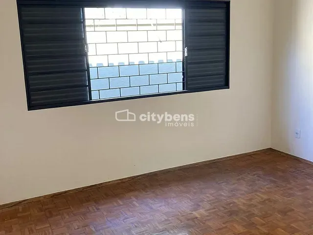 Casa 3 quartos e 2 banheiros, à venda, no bairro Jardim Nova Yorque em Araçatuba
