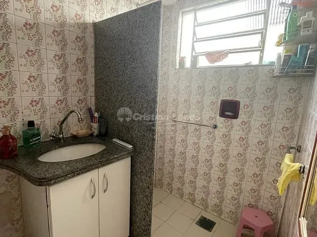 Casa 2 quartos e 3 banheiros, à venda, no bairro Centro em Teresina