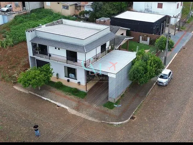 Casa com 190m² 3 quartos e 2 banheiros, à venda, no bairro Nossa s de Lurdes em Xanxerê
