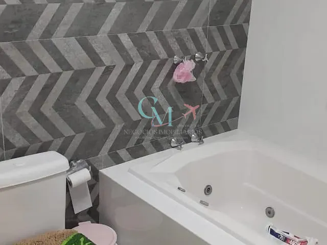 Casa com 190m² 3 quartos e 2 banheiros, à venda, no bairro Nossa s de Lurdes em Xanxerê