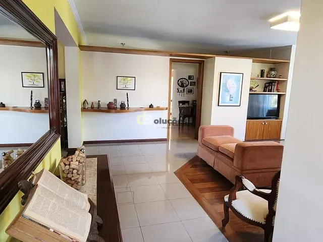 Casa 5 quartos e 6 banheiros, à venda, no bairro Alto da Lapa em São Paulo