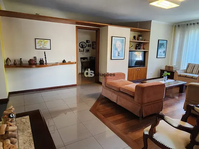 Casa 5 quartos e 6 banheiros, à venda, no bairro Alto da Lapa em São Paulo