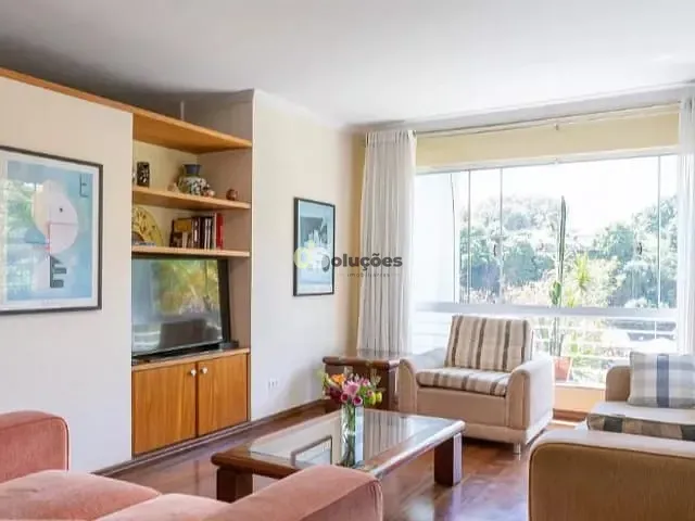 Casa 5 quartos e 6 banheiros, à venda, no bairro Alto da Lapa em São Paulo