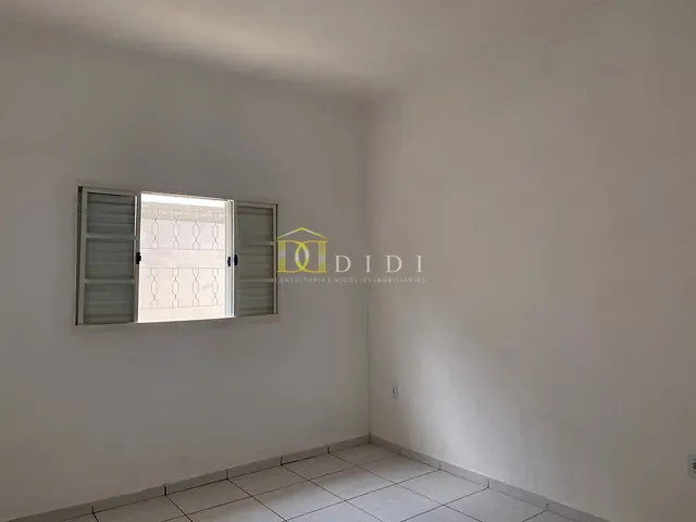 Casa 2 quartos e 2 banheiros, à venda, no bairro Residencial Olívio Barbosa em Porto Feliz