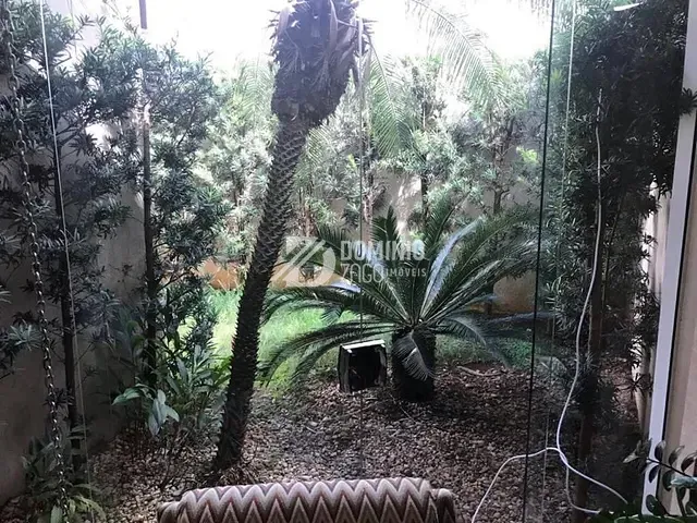 Casa com 728m², à venda, no bairro Jardim São Bento em Uberaba