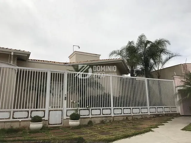 Casa com 728m², à venda, no bairro Jardim São Bento em Uberaba