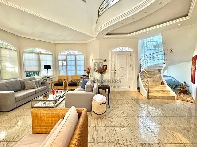 Casa com 419m² 4 quartos e 7 banheiros, à venda, no bairro Jurerê em Florianópolis