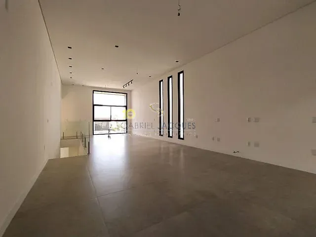 Casa com 380m² 3 quartos e 3 banheiros, à venda, no bairro Cidade Universitária Pedra Branca em Palhoça