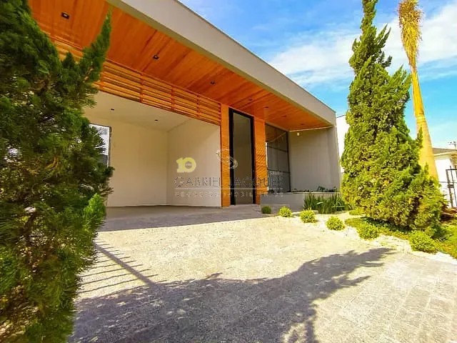 Casa com 380m² 3 quartos e 3 banheiros, à venda, no bairro Cidade Universitária Pedra Branca em Palhoça