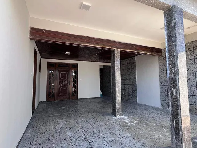 Casa 6 quartos e 6 banheiros, à venda, no bairro Centro em Itabaiana