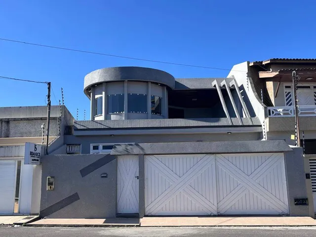 Casa 6 quartos e 6 banheiros, à venda, no bairro Centro em Itabaiana