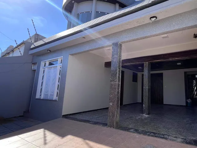 Casa 6 quartos e 6 banheiros, à venda, no bairro Centro em Itabaiana