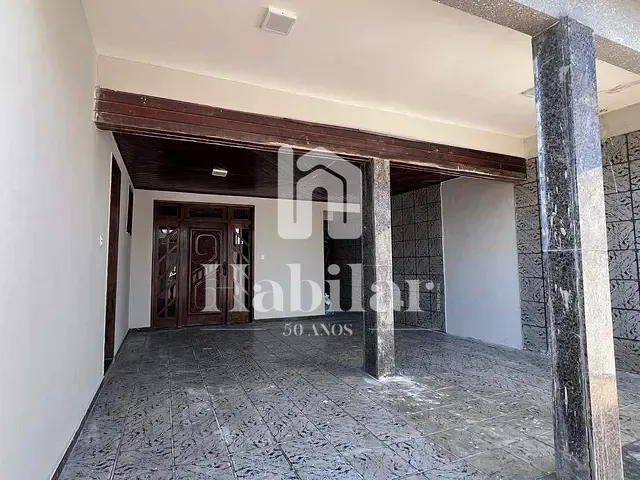 Casa 6 quartos e 6 banheiros, à venda, no bairro Centro em Itabaiana