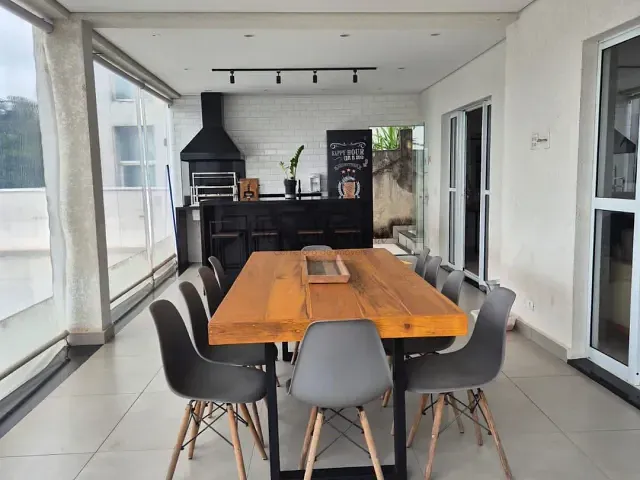 Casa com 227m² 3 quartos e 4 banheiros, à venda, no bairro Jardim Caiapiá em Cotia