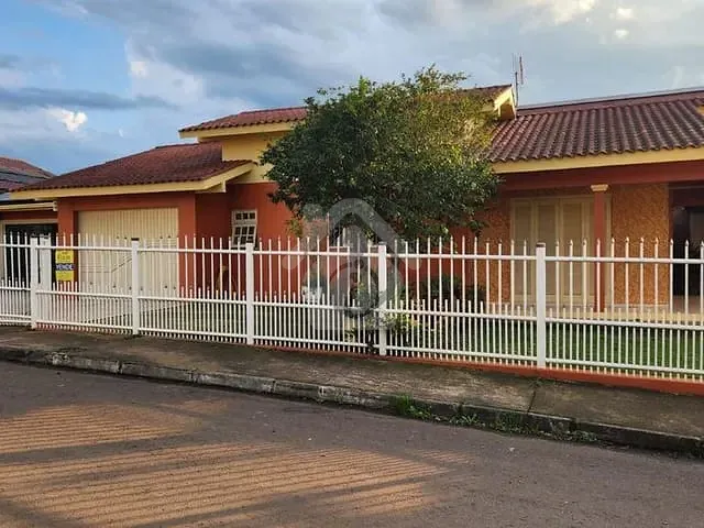 Casa com 175m² 3 quartos e 2 banheiros, à venda, no bairro Alesgut em Teutônia