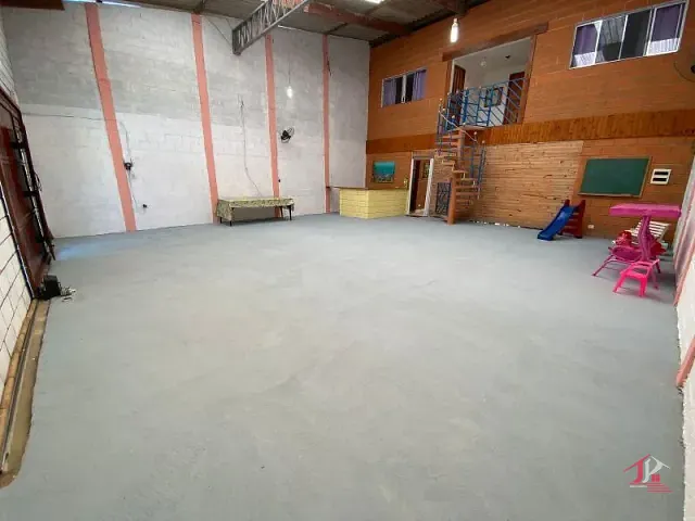 Casa com 250m² 3 quartos e 2 banheiros, à venda, no bairro Jardim Coronel em Itanhaém
