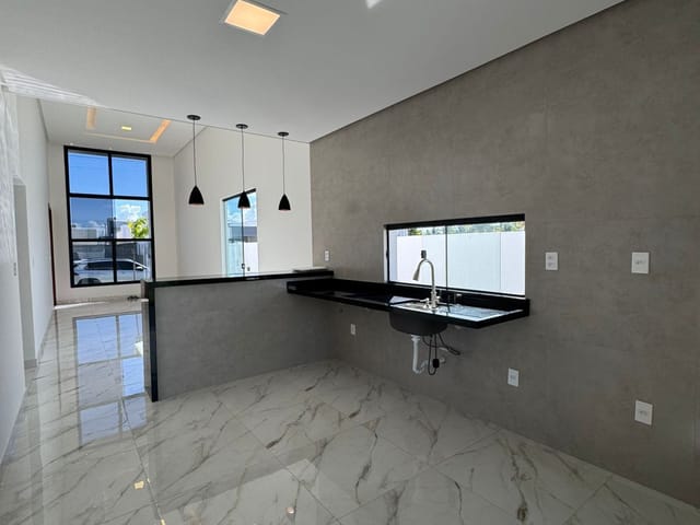 Casa com 250m² 3 quartos e 3 banheiros, à venda, no bairro Zona de Expansão (Olhos D'Agua) em Barra dos Coqueiros