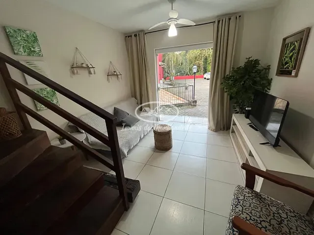 Casa 2 quartos e 2 banheiros, à venda, no bairro Côrrego Frio (Penedo) em Itatiaia
