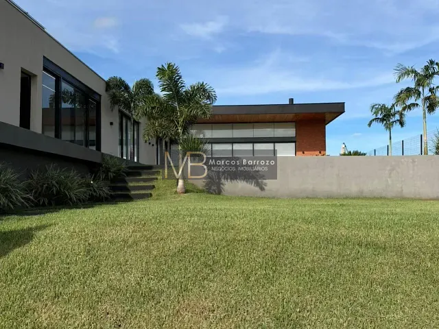 Casa com 1650m² 4 quartos e 6 banheiros, à venda ou para alugar, no bairro Portaria Ecovillas em Sertanópolis