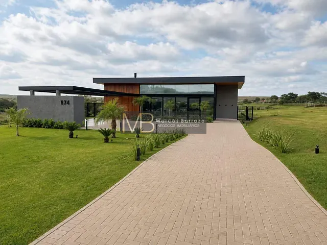 Casa com 1650m² 4 quartos e 6 banheiros, à venda ou para alugar, no bairro Portaria Ecovillas em Sertanópolis