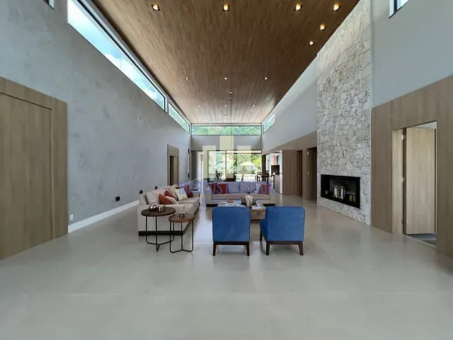 Casa com 1021m² 5 quartos e 7 banheiros, à venda, no bairro Recreio dos Bandeirantes em Rio de Janeiro