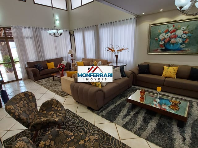 Casa com 800m² 5 quartos e 6 banheiros, à venda, no bairro Jardins Viena em Aparecida De Goiânia