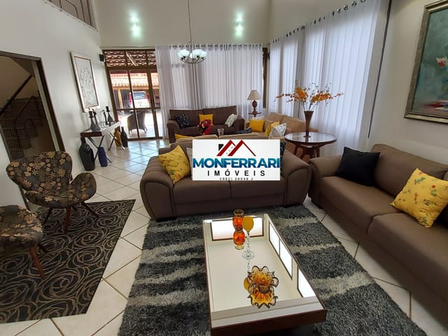 Casa com 800m² 5 quartos e 6 banheiros, à venda, no bairro Jardins Viena em Aparecida De Goiânia