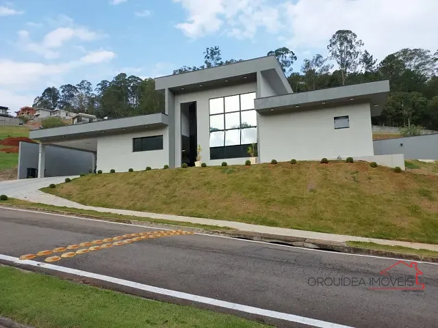Casa com 639m² 3 quartos e 4 banheiros, à venda, no bairro Condominio Quintas da Boa Vista em Atibaia
