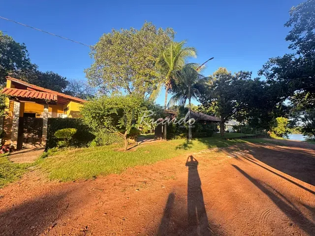 Casa com 634m² 4 quartos e 4 banheiros, à venda, no bairro Setor Central em São José dos Bandeirantes