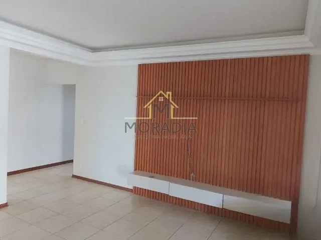 Casa com 650m² 5 quartos e 6 banheiros, à venda ou para alugar, no bairro Residencial Nova Floresta em Guaxupé