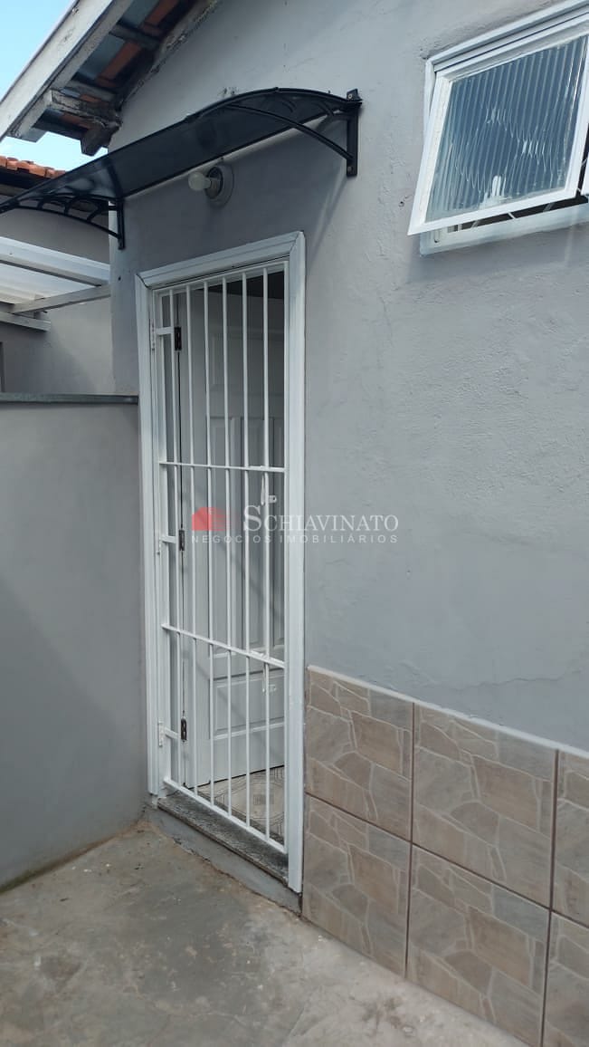 Casa para alugar com 2 quartos, 39m² - Foto 2