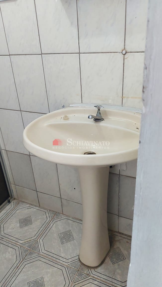 Casa para alugar com 2 quartos, 39m² - Foto 4