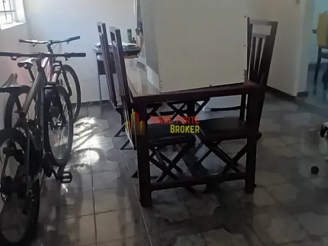 Casa com 160m² 5 quartos e 3 banheiros, à venda, no bairro Pedra Azul em Contagem