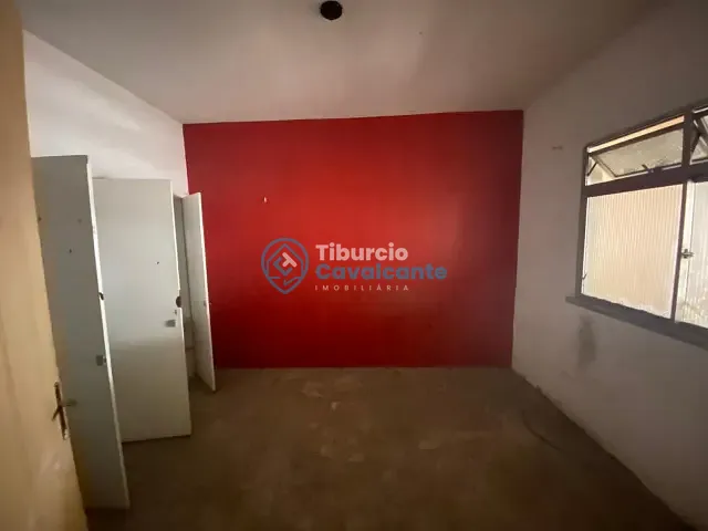 Casa para alugar, no bairro Centro em Maranguape